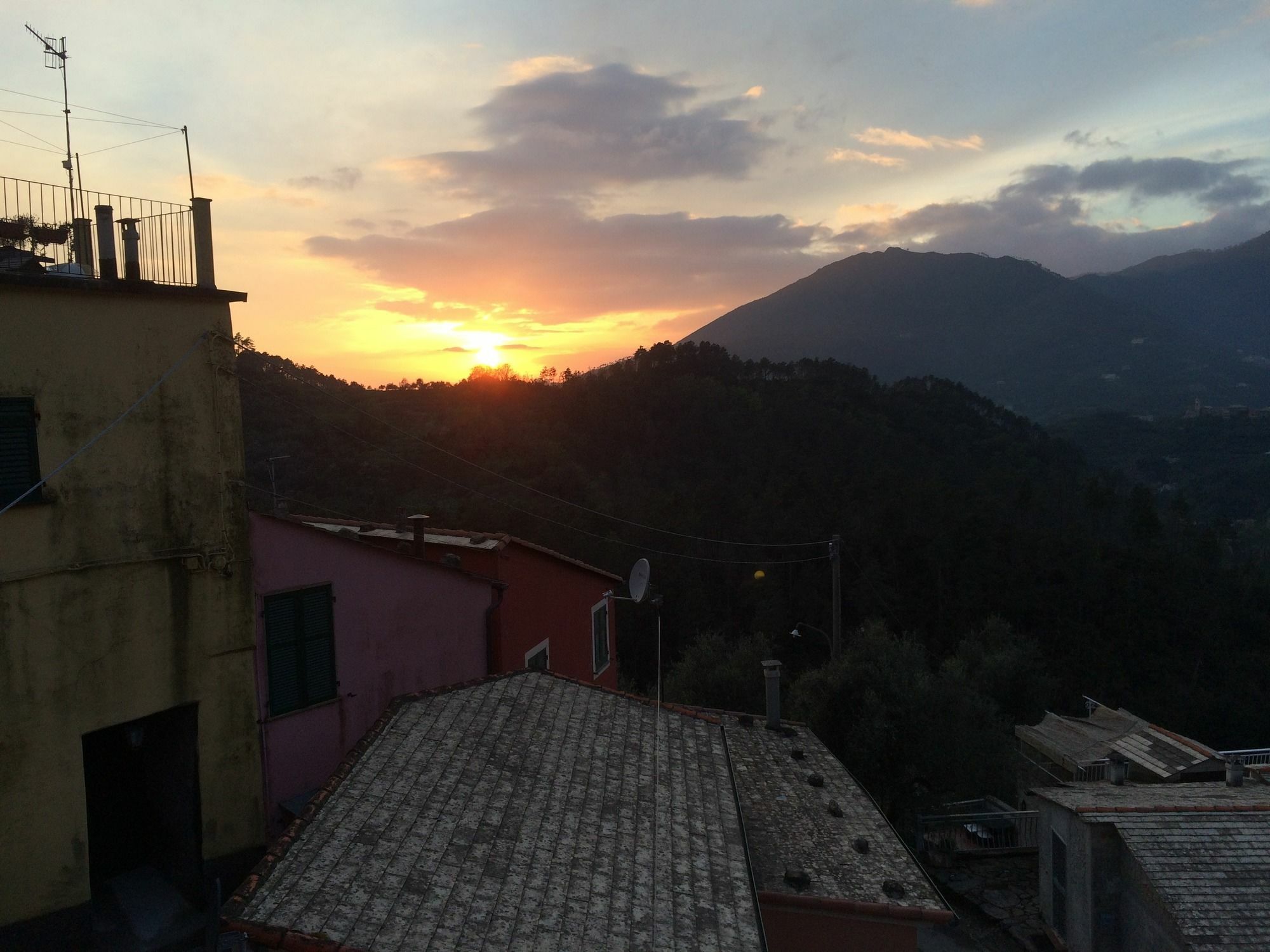 La Dimora Nel Borgo Bed & Breakfast Levanto Bagian luar foto